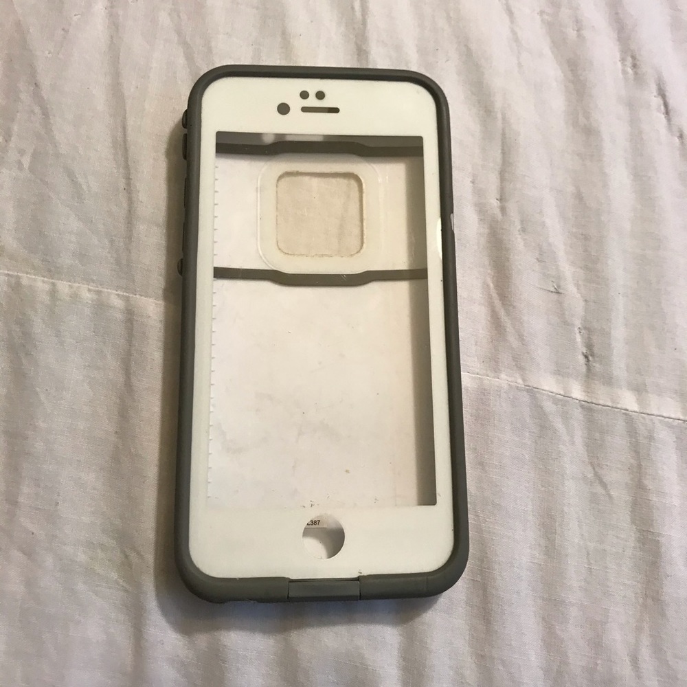 iPhone 6 Lifeproof Case